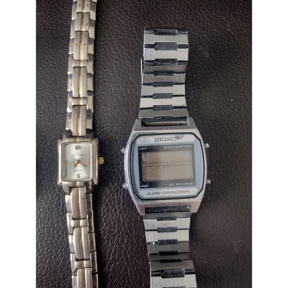 Vintage Watch Lot of 4 | Seiko Digital, 2 Bulova .025 Gold Tank, Anne Klein main image 8